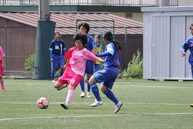 Vs追手門学院高校女子サッカー部さんと交流試合 １ フラミンゴフットボールクラブ